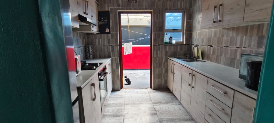 4 Bedroom Property for Sale in Strandfontein Western Cape